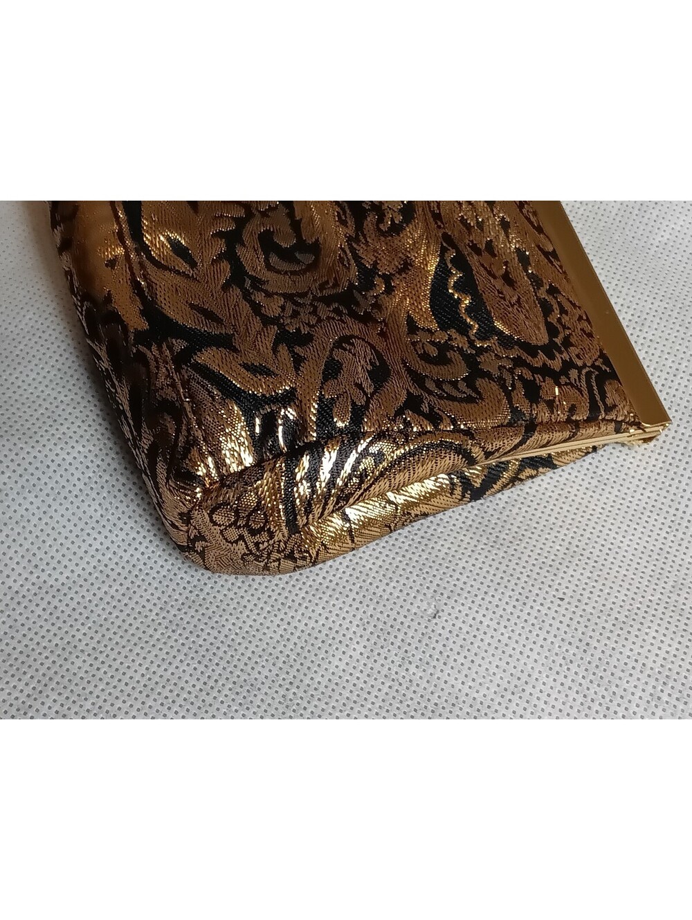 Estee Lauder Gold Black Brocade Evening Clutch Small Gold Metallic Bar Frame - Picture 5 of 14